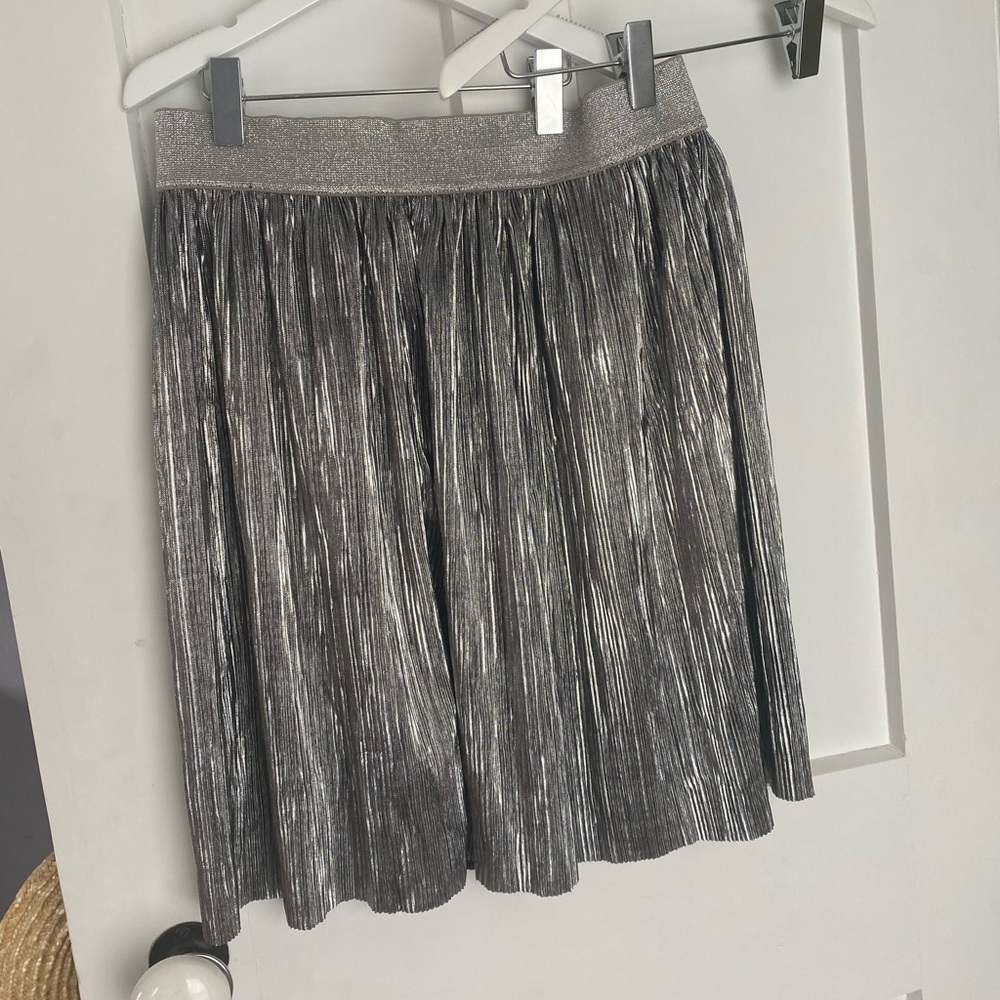 Shiny Flowy Mini Skirt